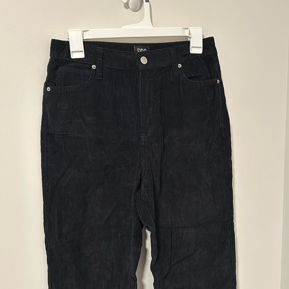 BDG Urban Outfitters Black Corduroy Mom High Rise Pants Size 28